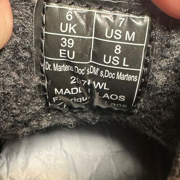 Dr. Martens 2976 WarmWair Lined Grizzly Leather Winter Snow Chelsea Boot Unisex - Picture 13 of 13